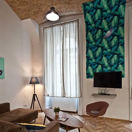 Art And Architecture Apartment *